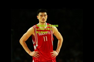 搜狐体育首页官网-C罗香港行获赠特别版Labubu 球迷热情引爆全城