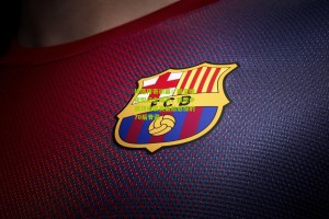 搜狐体育首页官网-绿茵传奇谢幕！国足赠周挺纪念球衣，致敬中国顶级联赛最后退役的70后脊梁