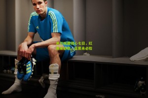 搜狐体育网：米兰城最挠心七日，红黑未必稳，蓝黑未必险